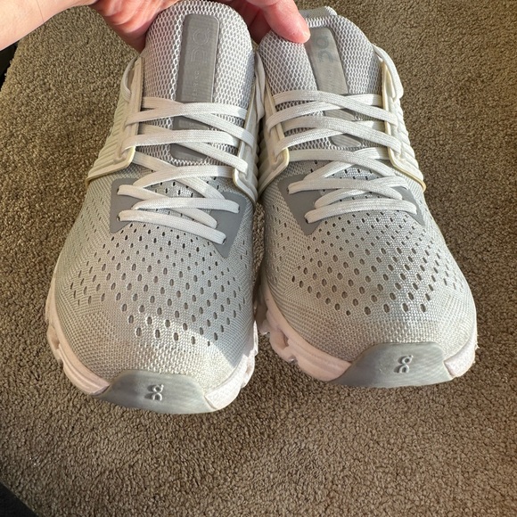 On Running women’s size9 Cloud Running Shoes — Light Gray and White - Picture 3 of 10
